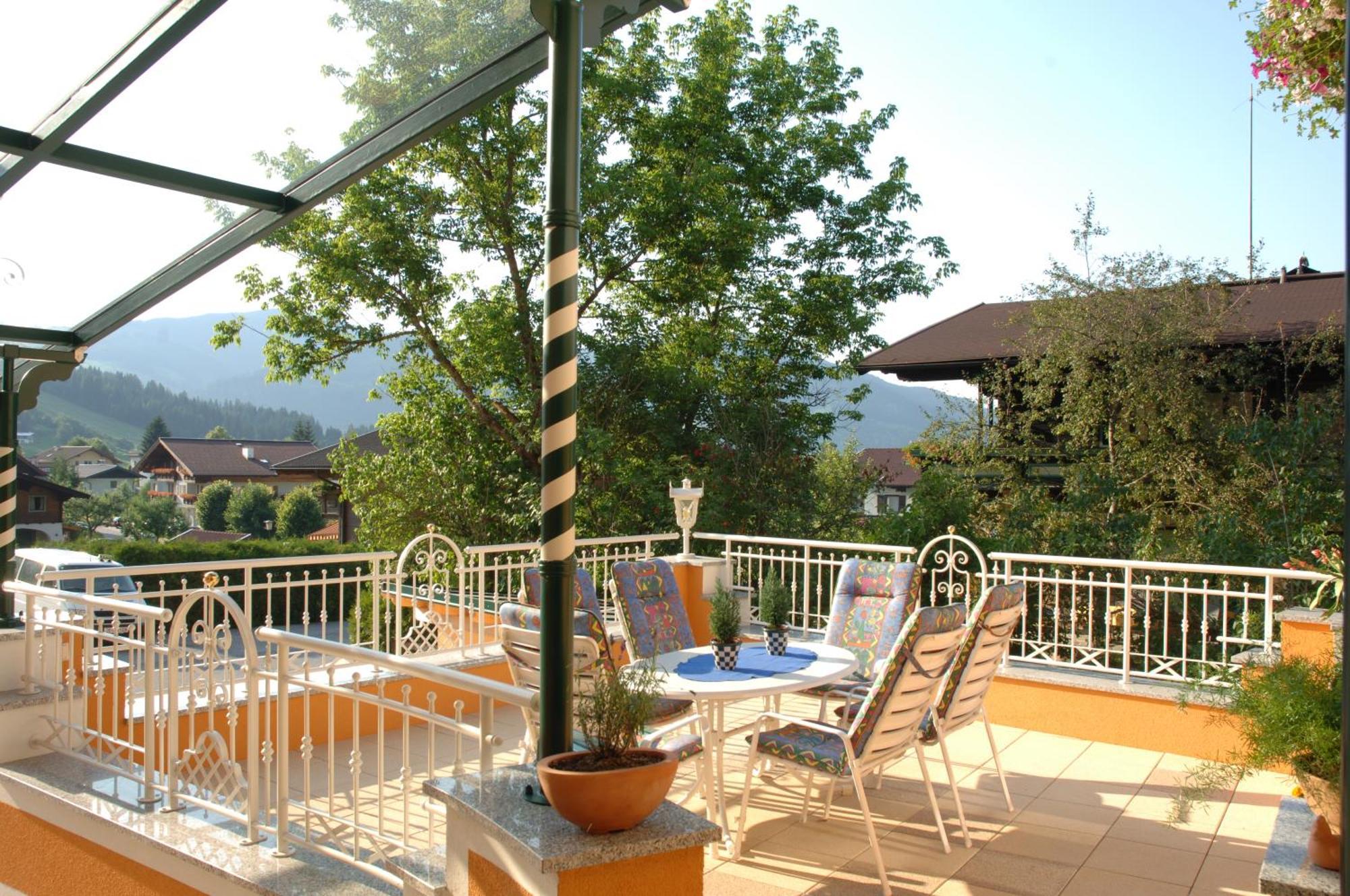 Hotel Garni Tannenhof Flachau Kültér fotó